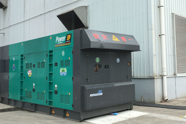 饶平燃油滤清器的更换流程是怎样的？