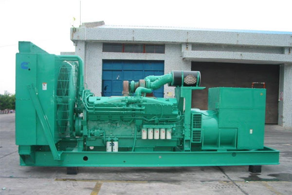 饶平工厂发电机应急发电时如何更准确地检查发电机状态？