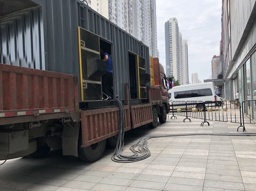 饶平冷却液不足的情况下如何检查柴油发电机组？