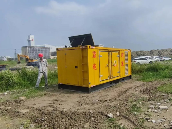 饶平200KW柴油发电机机组每小时的油耗量受哪些因素影响？